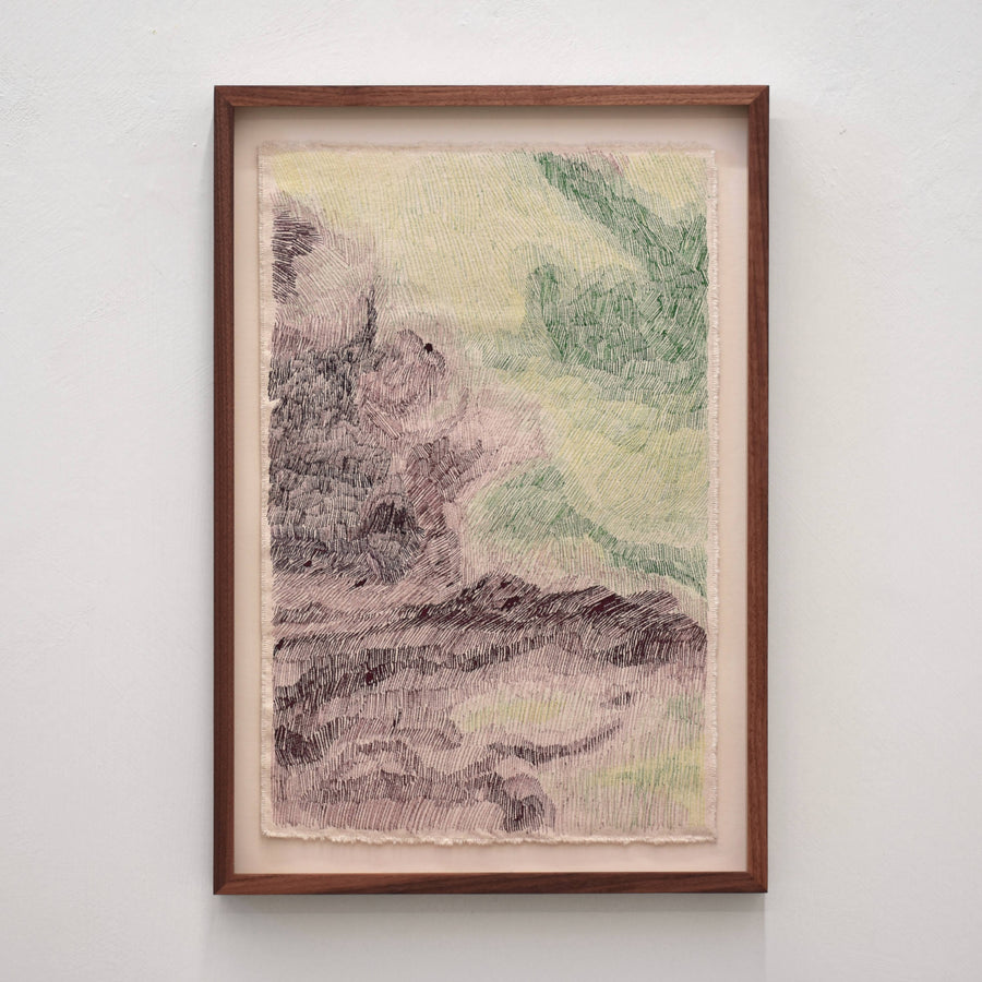 Aurore boréale III de Karine Locatelli, encre de chine sur toile naturelle, 15” x 21,75” avec cadre en noyer, 2024. Composition abstraite mauve et vert.