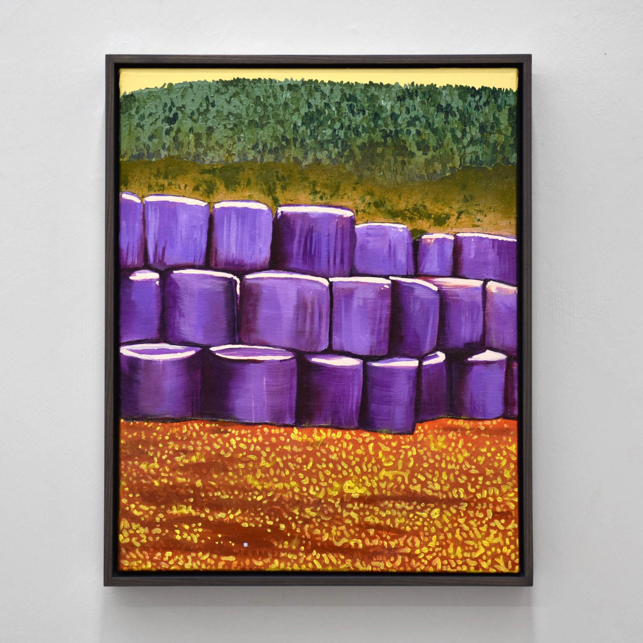 Un tableau inspiré de l’agriculture québécoise par Josiane Lanthier, présenté dans le cadre d’une exposition solo chez Champagne & Paradis à l’automne 2025. Encadrement en frêne couleur gris Rita Letendre par François Simard.