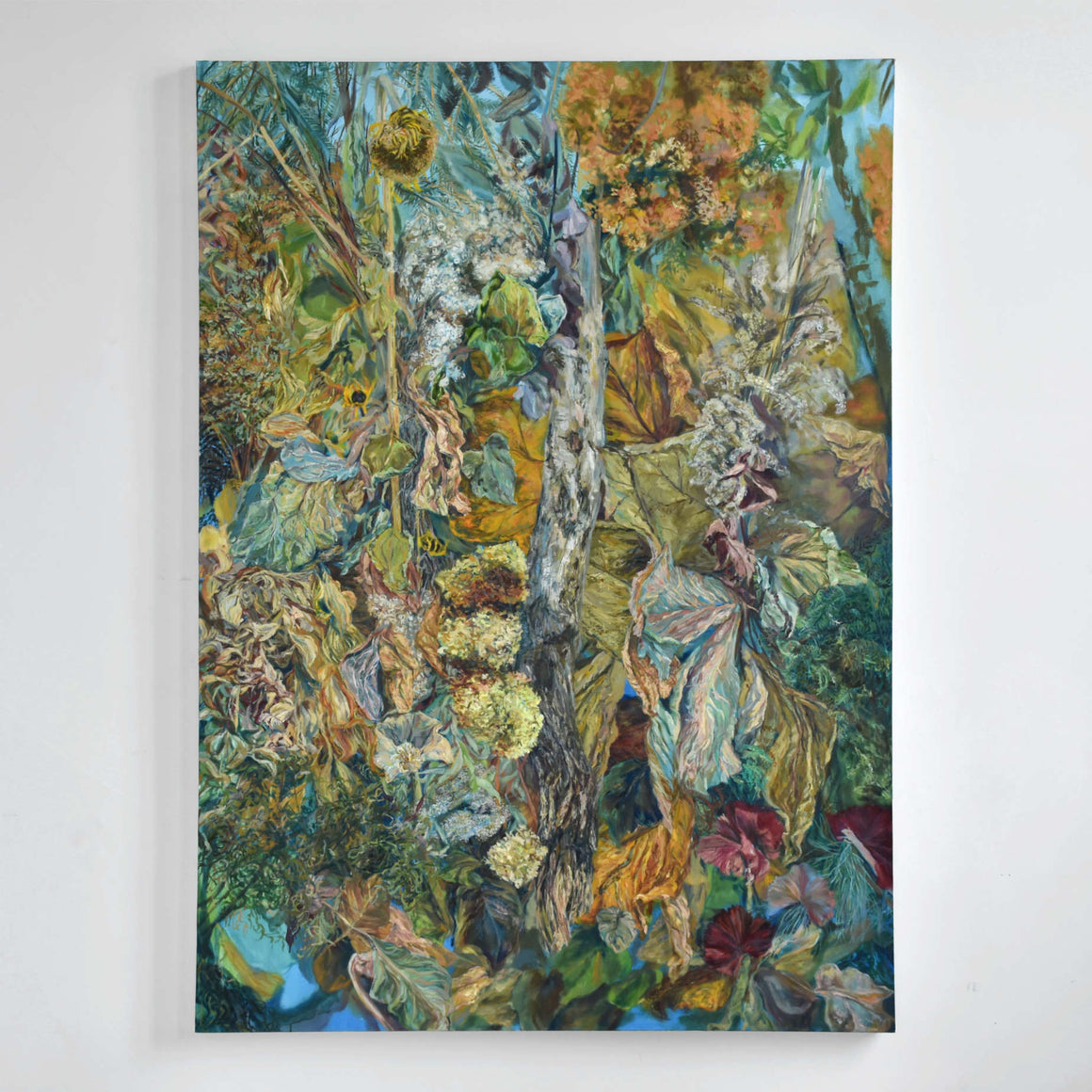 Grand tableau à l’huile d’Andréanne Le. Hudon, inspiré d’une murale de véritables végétaux assemblée dans son atelier. Couleurs de Van Gogh.