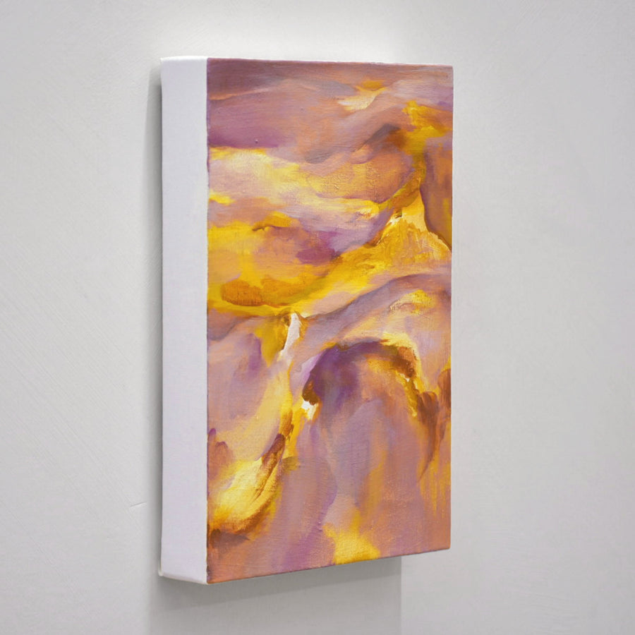 Détourner les sensations, par Laurence Belzile. Oeuvre abstraite féminine, rose et jaune. Petit format.