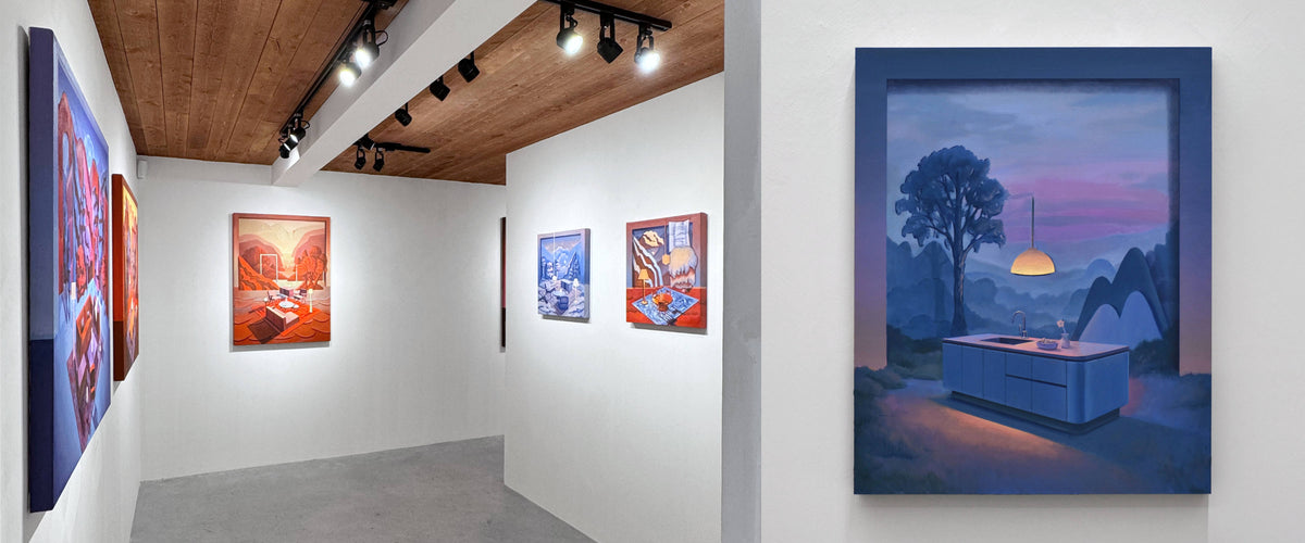 Exposition « Contours d’ailleurs » de Charles Paradis, présentée à la galerie Champagne et Paradis, à Kamouraska. Peinture à l’huile, tableaux surréalistes.