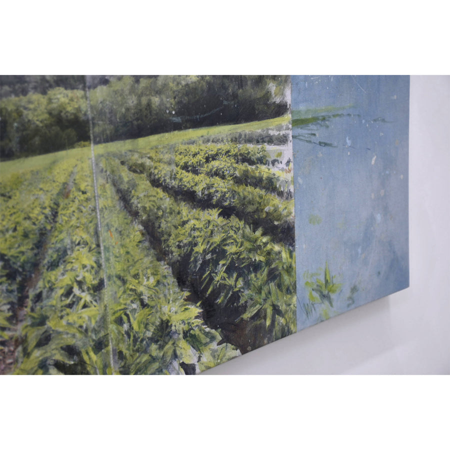 Voici « Indigo », un tableau signé Chloé Giroux-Bertrand, une artiste bas-laurentienne qui use de plusieurs techniques pour créer ses compositions. À voir chez Champagne & Paradis !