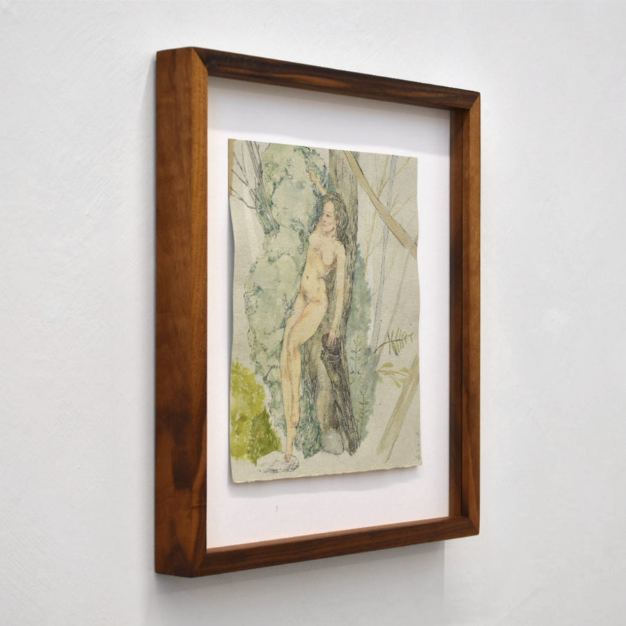 Hommage à Courbet par Andréanne Le. Hudon. Encre et aquarelle sur papier. Illustration d’une femme nue en forêt. Encadrement en noyer.