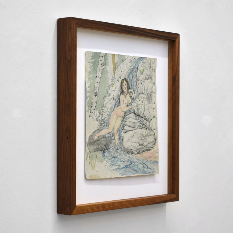 Hommage à Poussin par Andréanne Le. Hudon. Illustration d’une femme dans un ruisseau en forêt. Encadrement en noyer.
