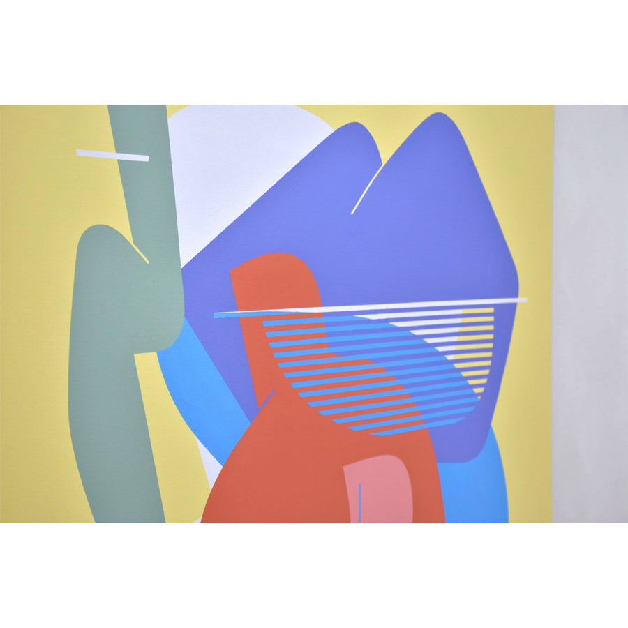 Des formes géométriques abstraites et colorées sur un fond jaune par Philippe Poullaouec-Gonidec. Grand format vertical inspiré du mouvement Hard Edge.