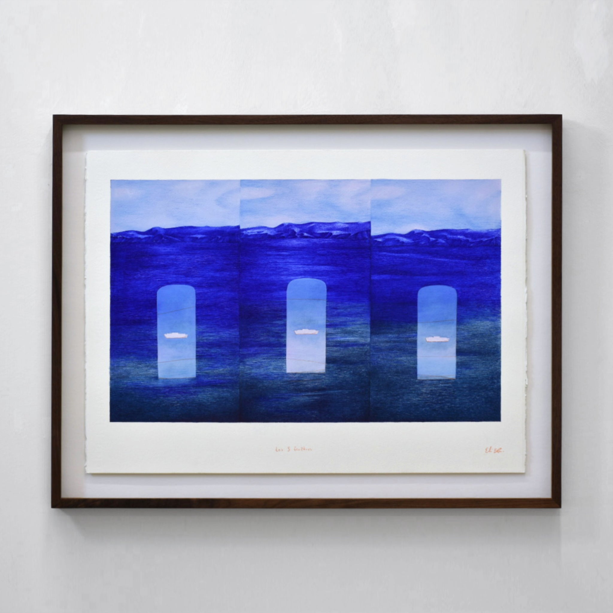 Composition bleue surréaliste réalisée au crayon de couleur par Elisabeth Gravel, trois fenêtres dans la mer avec des bateaux