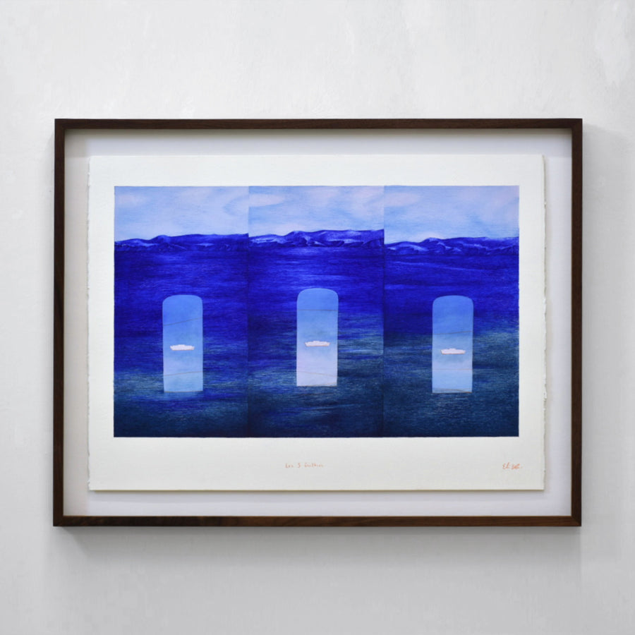 Composition bleue surréaliste réalisée au crayon de couleur par Elisabeth Gravel, trois fenêtres dans la mer avec des bateaux