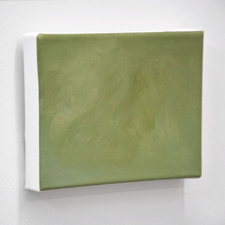 Petit format peint à l’huile sur toile, composition monochromatique avec nuances de vert, ambiance de paysage. Par Vanessa Locatelli.