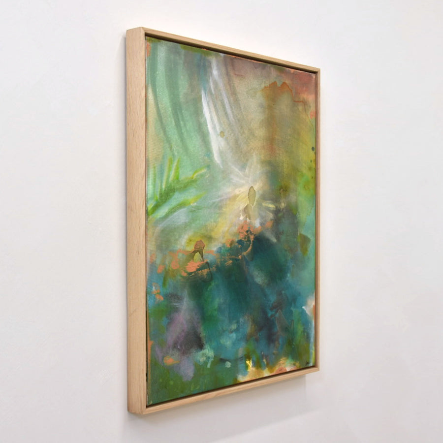 Abstraction florale d’Amélie Grooscors. Éclat de lumière sur fond vert et turquoise.