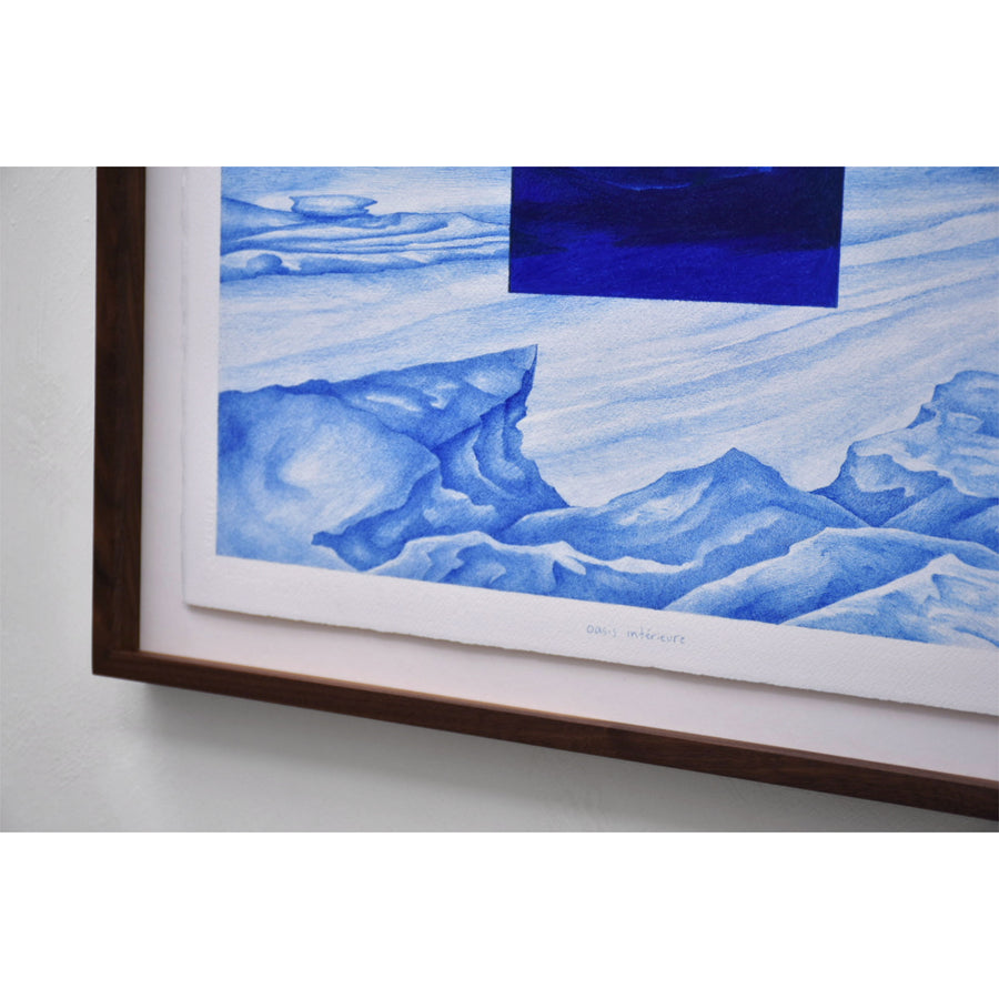 Dessin à l’encre bleue par Elisabeth Gravel. Encadrement en noyer naturel.