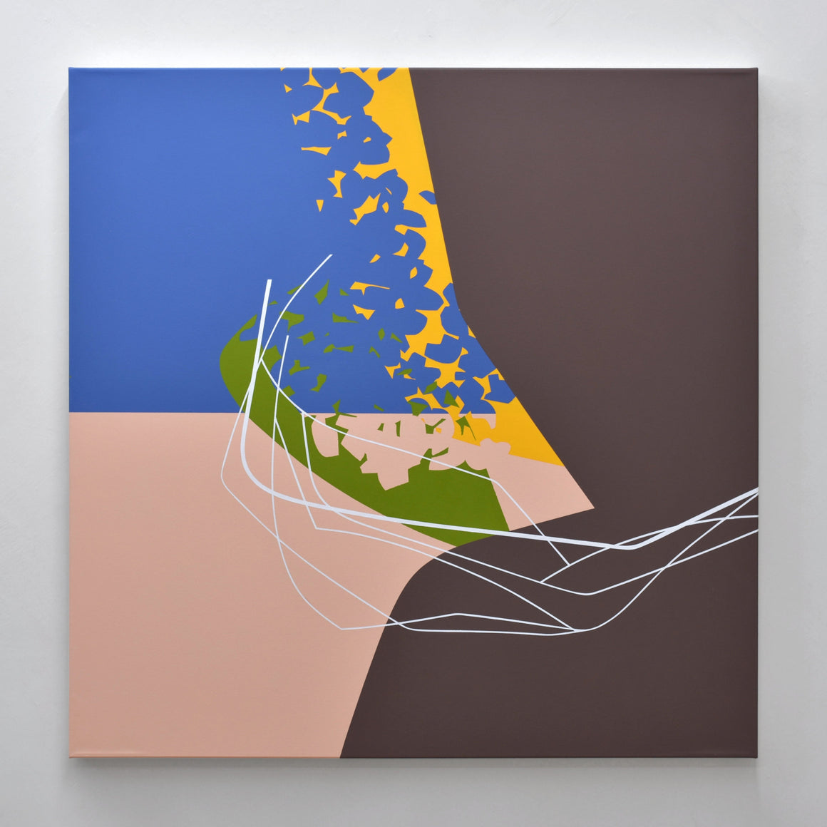 Une œuvre abstraite inspirée des paysages maritimes par Philippe Poullaouec-Gonidec, avec des tons de brun, de vert, de bleu et d’orangé.