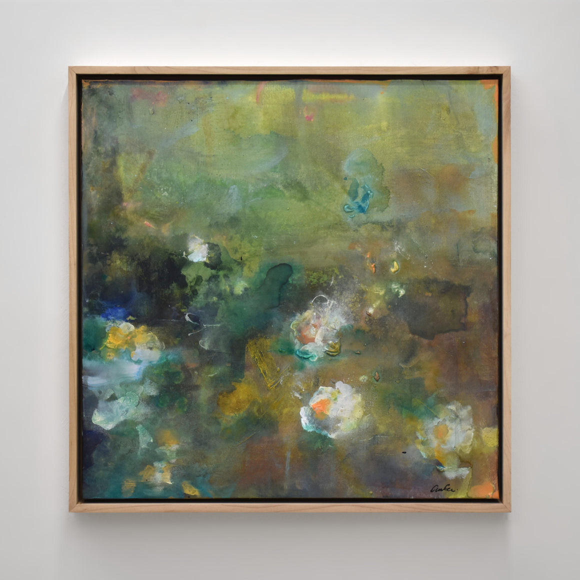 Une composition florale et verdoyante, aux limites de l’abstraction, signée Amélie Grooscors. À voir à Kamouraska.