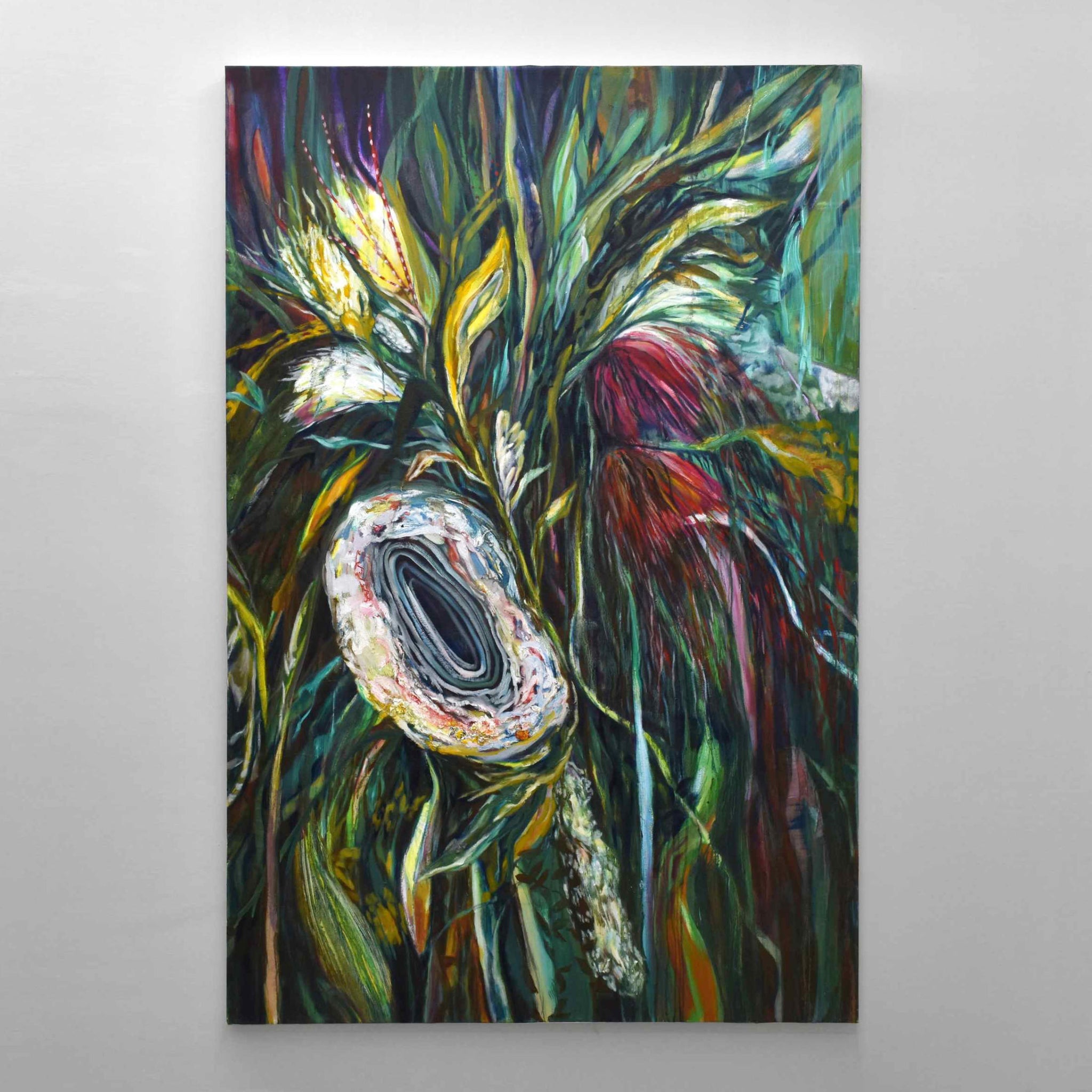 Sauvageries n° 2, peinture à l’huile sur toile, 48” x 72”, 2016, par Andréanne Le. Hudon. Un grand format d’un bouquet de fleurs mis en lumière à Kamouraska.