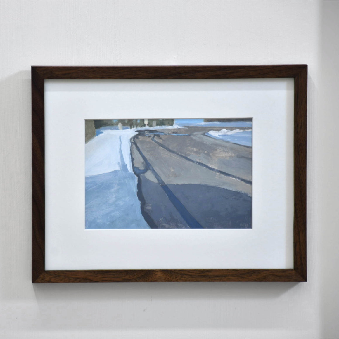 Dishu de départ, par Benoit Chartier. Acrylique sur papier Bristol, 6” x 9”, 2021. Une route avec un couvert de neige sur les trottoirs.