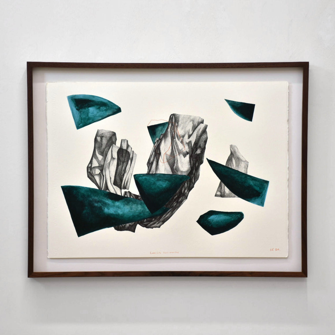 Lumière sous-marine, par Elisabeth Gravel. Composition surréaliste, dessin à l’encre noire et peinture acrylique verte. Formation de rochers en suspension.