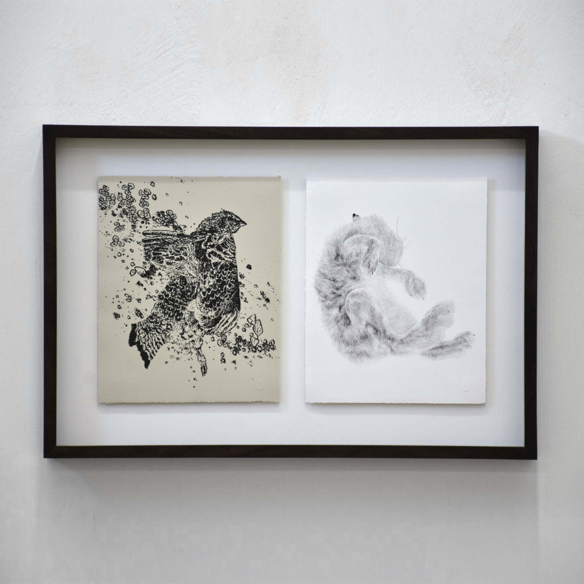 Récolte d’automne II, par Julie Bellavance et Karine Locatelli. Oeuvre collaborative, dessin d’une perdrix et d’un lièvre. Cadre en noyer.